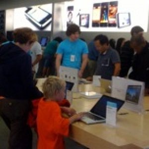 Apple 4.jpg