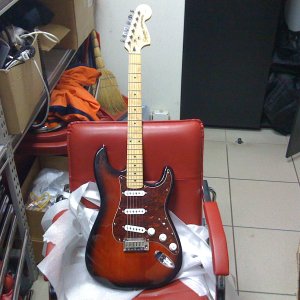 guitar 002.jpg