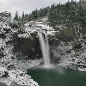 Snoqualmie Falls HDR_small.jpg