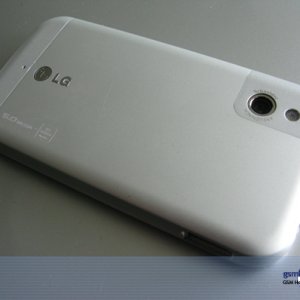 lg_km900_arena_back.jpg