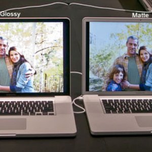 macbookpro-glossy-vs-matte.jpg