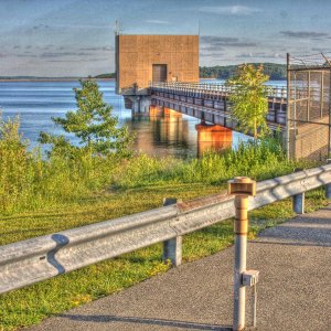 merril_creek_HDR  007_8_9_tonemappedLQ.jpg