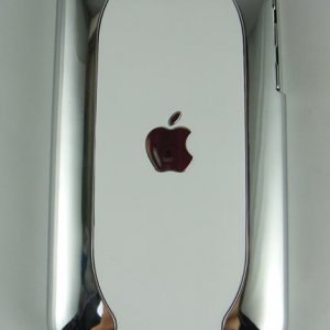 iPhoneWhiteSilver02.jpg