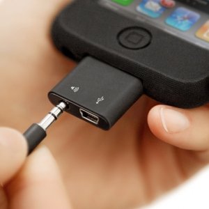 SendStation-PocketDock-Line-Out-Mini-USB-Plugged.jpg