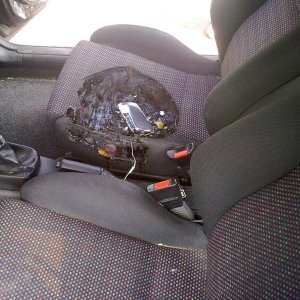 iphone-burns-seat-iphoneclub-nl.jpg