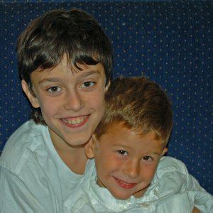 Ari & Harrison - 1.jpg