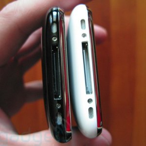 black-white-iphone-3g-02.jpg