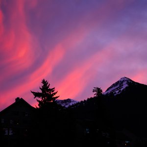 2010-01-25-Sunrise in town-019.jpg