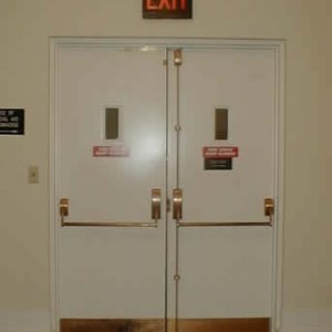 exitdoor004.jpg