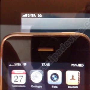 ipadvsiphone.jpg
