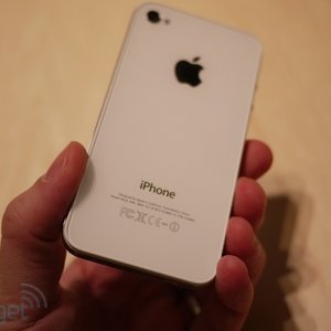 iphone4hands3.jpg