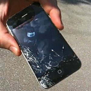 droppediphone.jpg