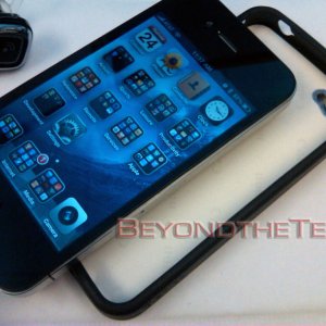 iphone4_leica_skinned_2.jpg