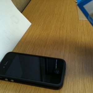 ObamaPacman how to take photo of iPhone 4.jpg