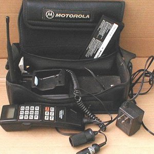 Motorola-bag-phone.jpg