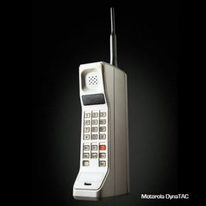oldcellphone.JPG