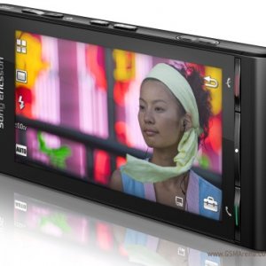 Sony Ericsson Satio (Idou).jpg