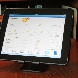 elago ipad 2 stand.jpg