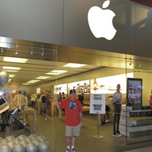 Glendale-Apple-Store.jpg
