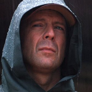 unbreakable_bruce_willis.0.jpg
