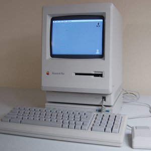 macPlus.jpg