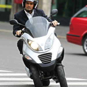 piaggio3c.jpg