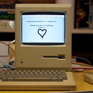 1984 Mac 004.jpg