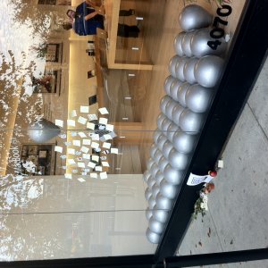 eastonohioapplestore.JPG