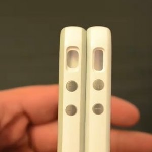apple_universal_iphone_4_bumper.jpg