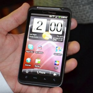 htc-thunderbolt-img1.jpg
