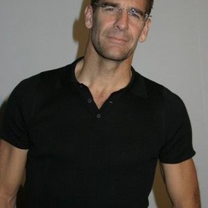 Scott-Bakula-images.jpg