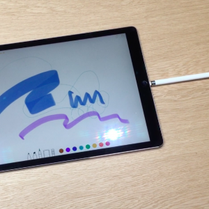 ipad_pro_apple_pencil_plugged_in-100613525-orig.png