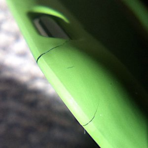 i-blasson Cracked1.jpg