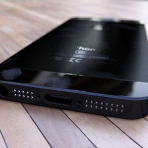 iphone-5-leak-bottom-June-2012.jpeg