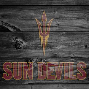 Devils.Hor.Wood.Dark.jpg