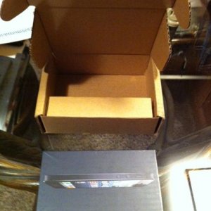 iPhone 5 Opened Mailer 0942 AM 2912-09-21.JPG