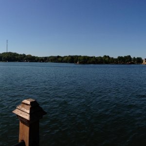Lake Hamilton Panorama.JPG