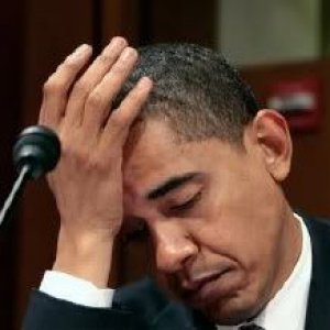 Barack-Obama-hand-on-head.jpg
