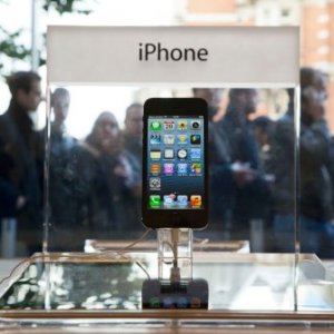 iphone5dock_applestore.jpg