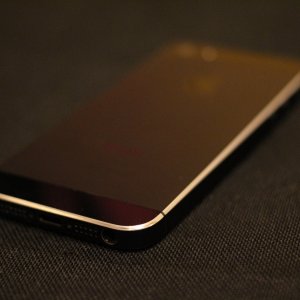 Black iPhone 5 Polished Bezel.JPG