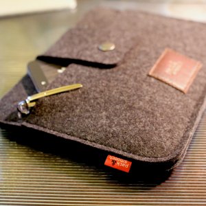 pack & smooch iPad mini 4.jpg