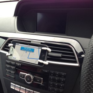 iPhone 5 c220.jpg