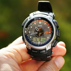 casio-pathfinder-paw-5000-1.jpg