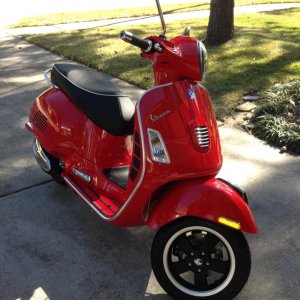 red vespa_0611.jpg
