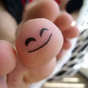 happy%20toe.jpg