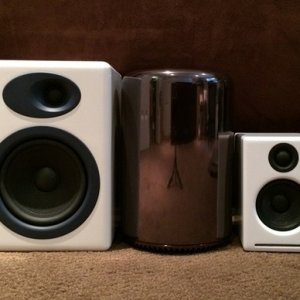 mac-pro-size-audioengine-speakers-100221192-gallery.jpg