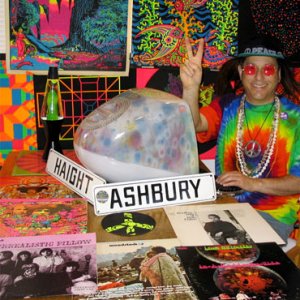 Q_ultimate_hippie.jpg