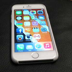 phone1.jpg