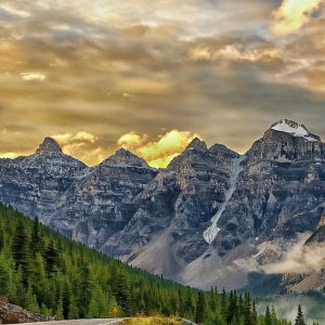 Mountains 01.jpg