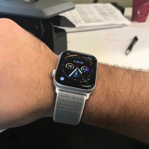 applewatch.jpg